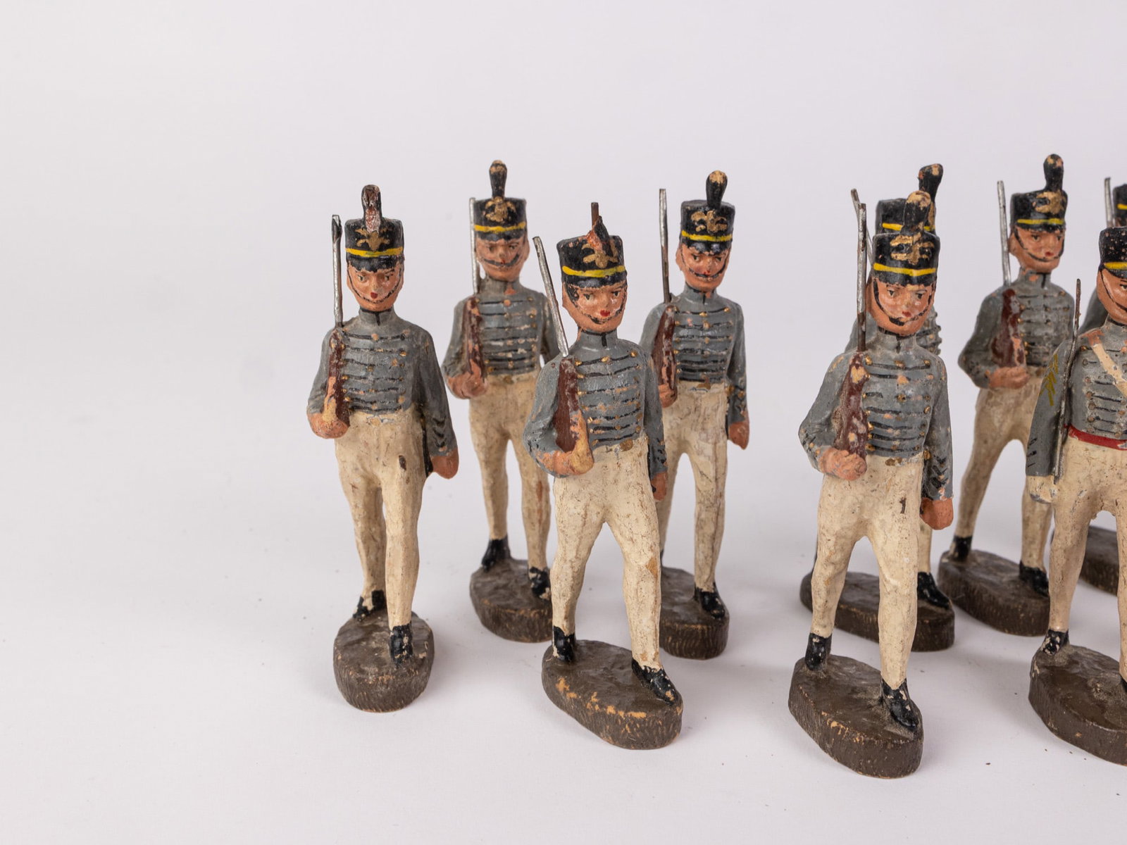 17 Vintage O&M Hausser "Elastolin" Soldier Figurines - 3
