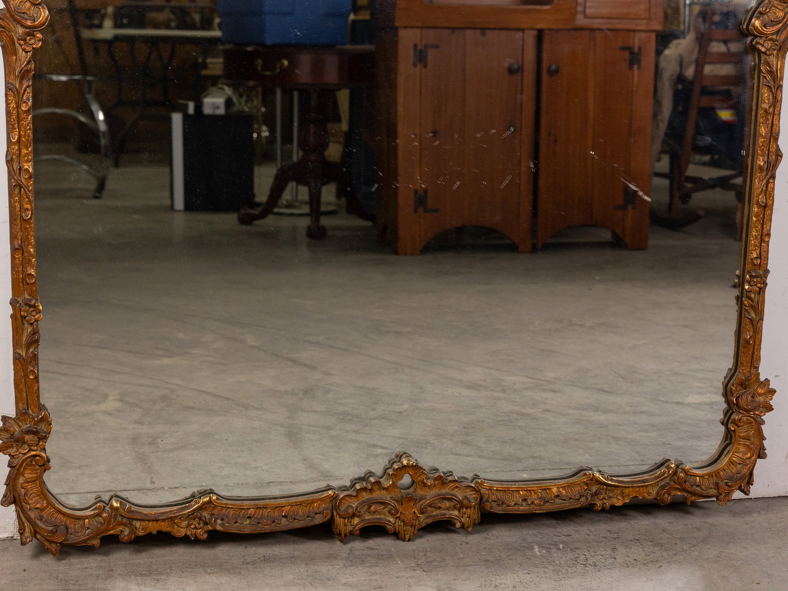 Large Vintage Ornate Gold Toned Wall Mounted Mirror - 3
