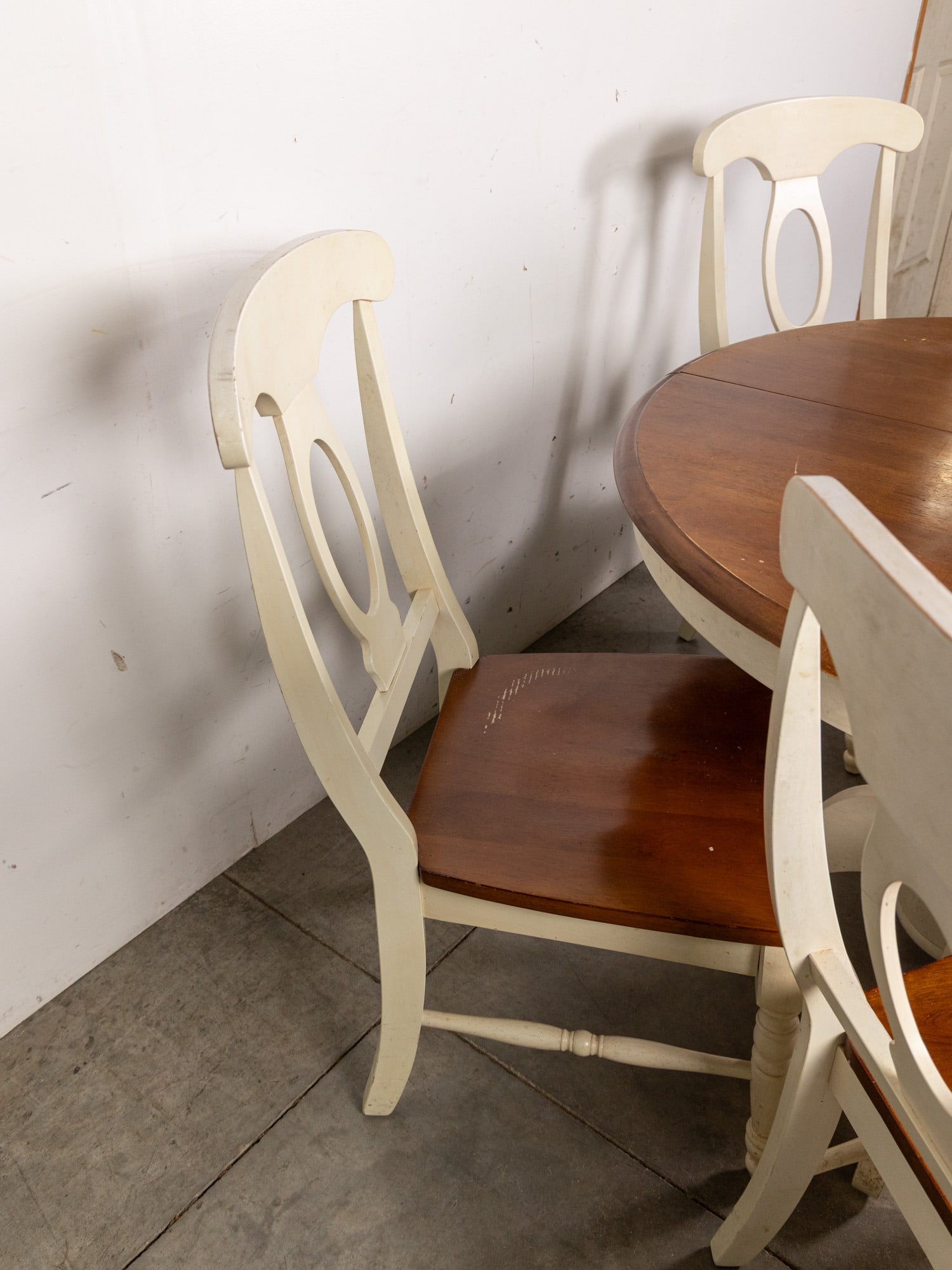 Contemporary Five Piece Dining Set - 6