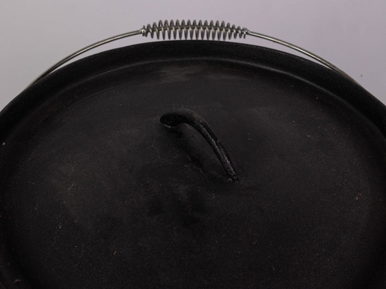 Large Cast Iron Pot with Lid - 3