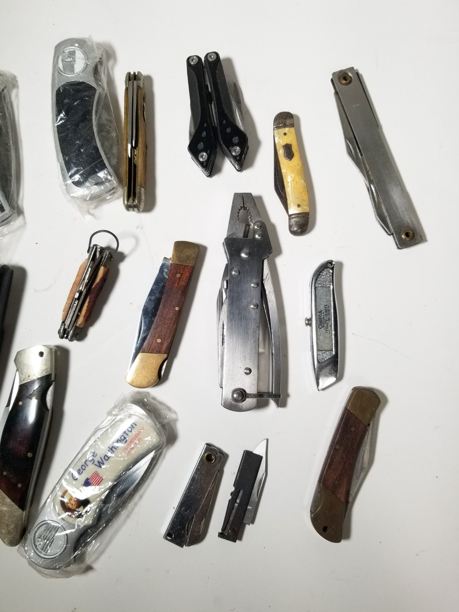 Lot of Assorted Vintage Utility Knives - 5