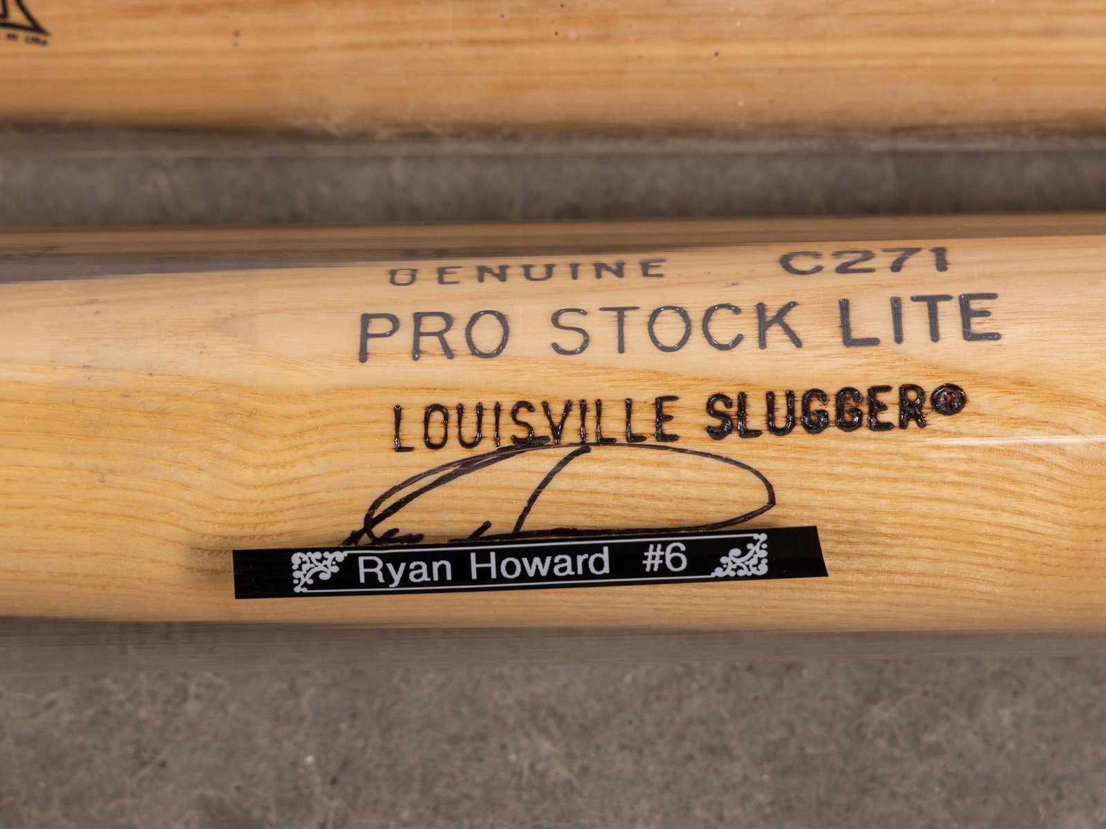 Pair of MLB Baseball Bats with Signatures ft. Ryne Sandberg & Ryan Howard - 2
