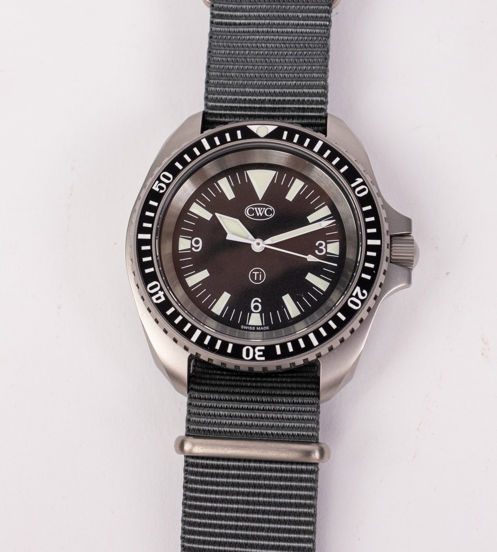 CWC Ti300 Titanium 5 Quartz Diver's Watch - 8
