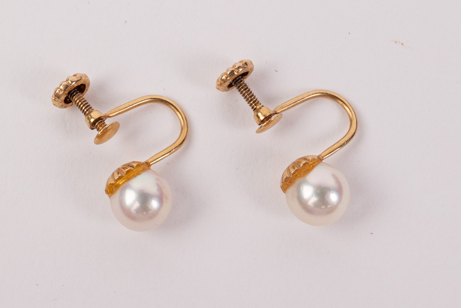 14KY Gold White Pearl Earrings with Screw-Back Closure - 2