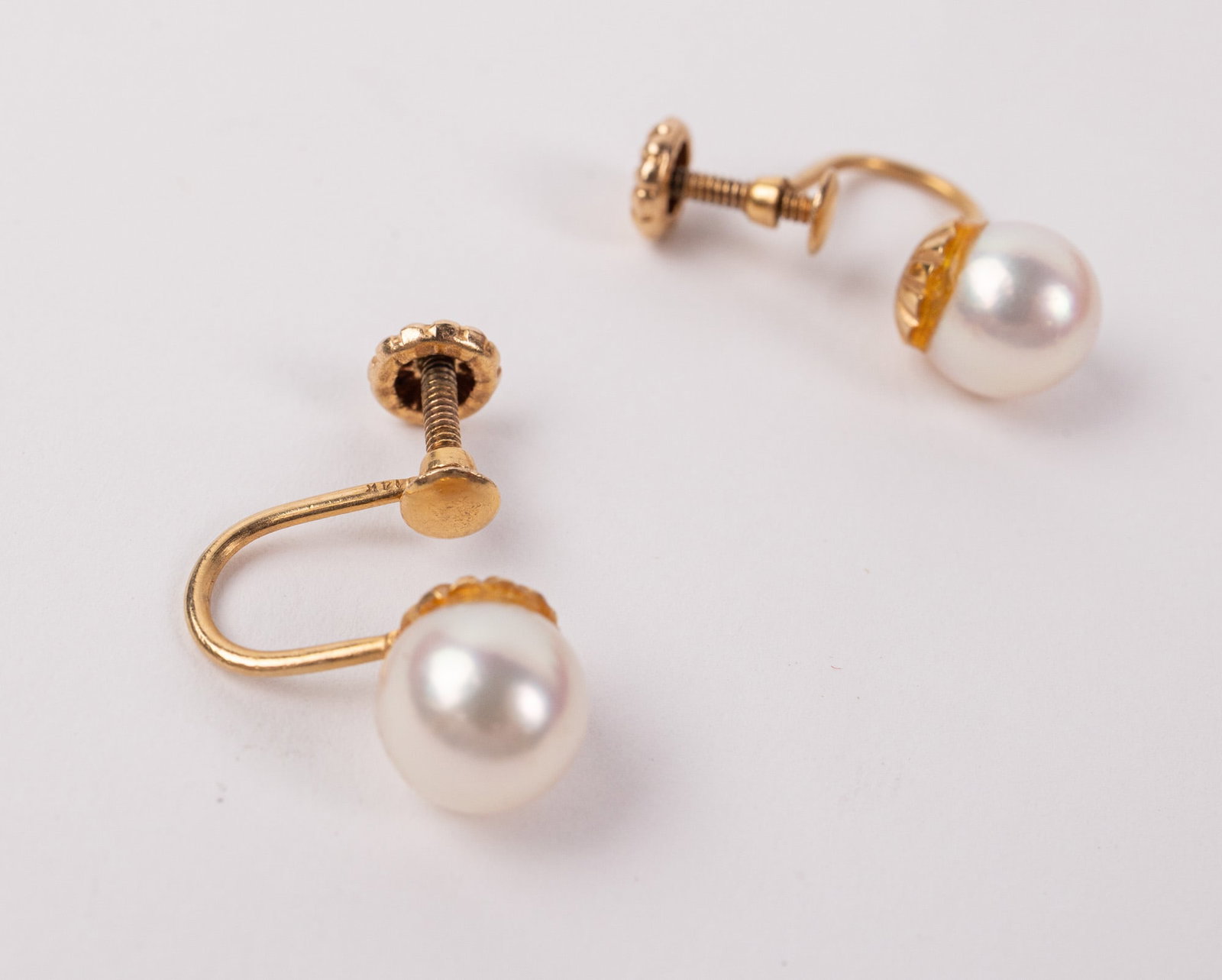 14KY Gold White Pearl Earrings with Screw-Back Closure - 3