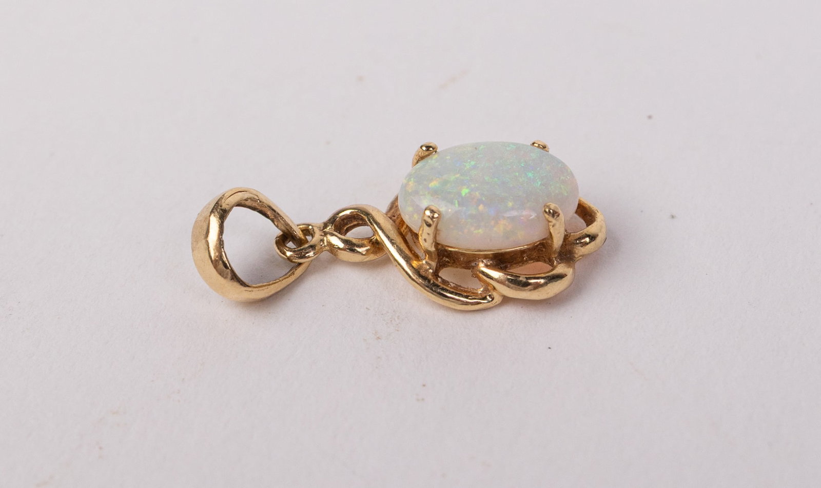 18KY Gold Pendant with Oval Cabochon - 2