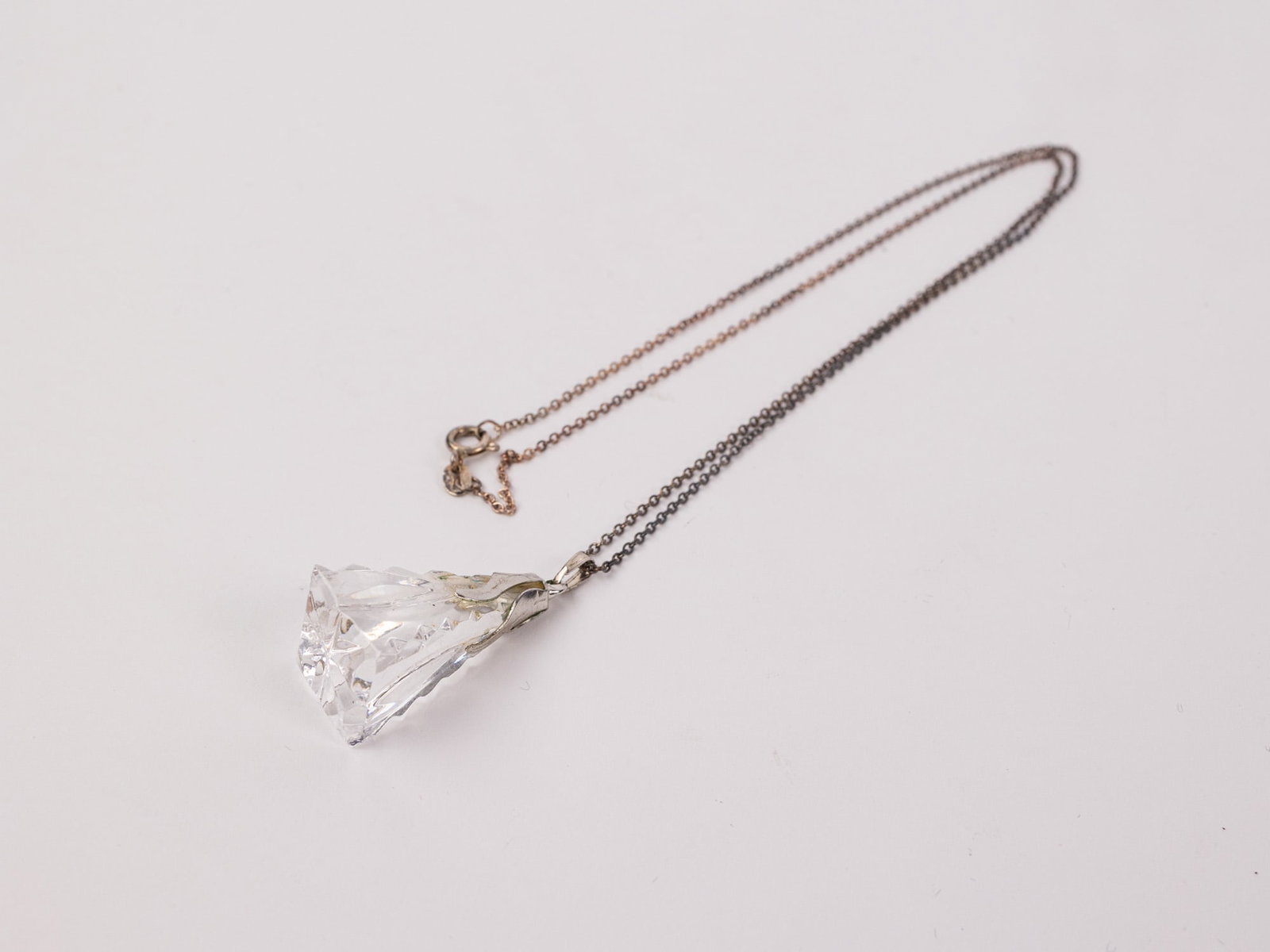Sterling Silver Galway Crystal by Wedgwood Pendant Necklace: Marked "SIL 925", Total weight is 9.3 grams Literature Brooks Auction – Online Auction Terms & Conditions Contact: (856) 694-2960 | info@brooks.auction READ BEFORE YOU BID: We want you to feel