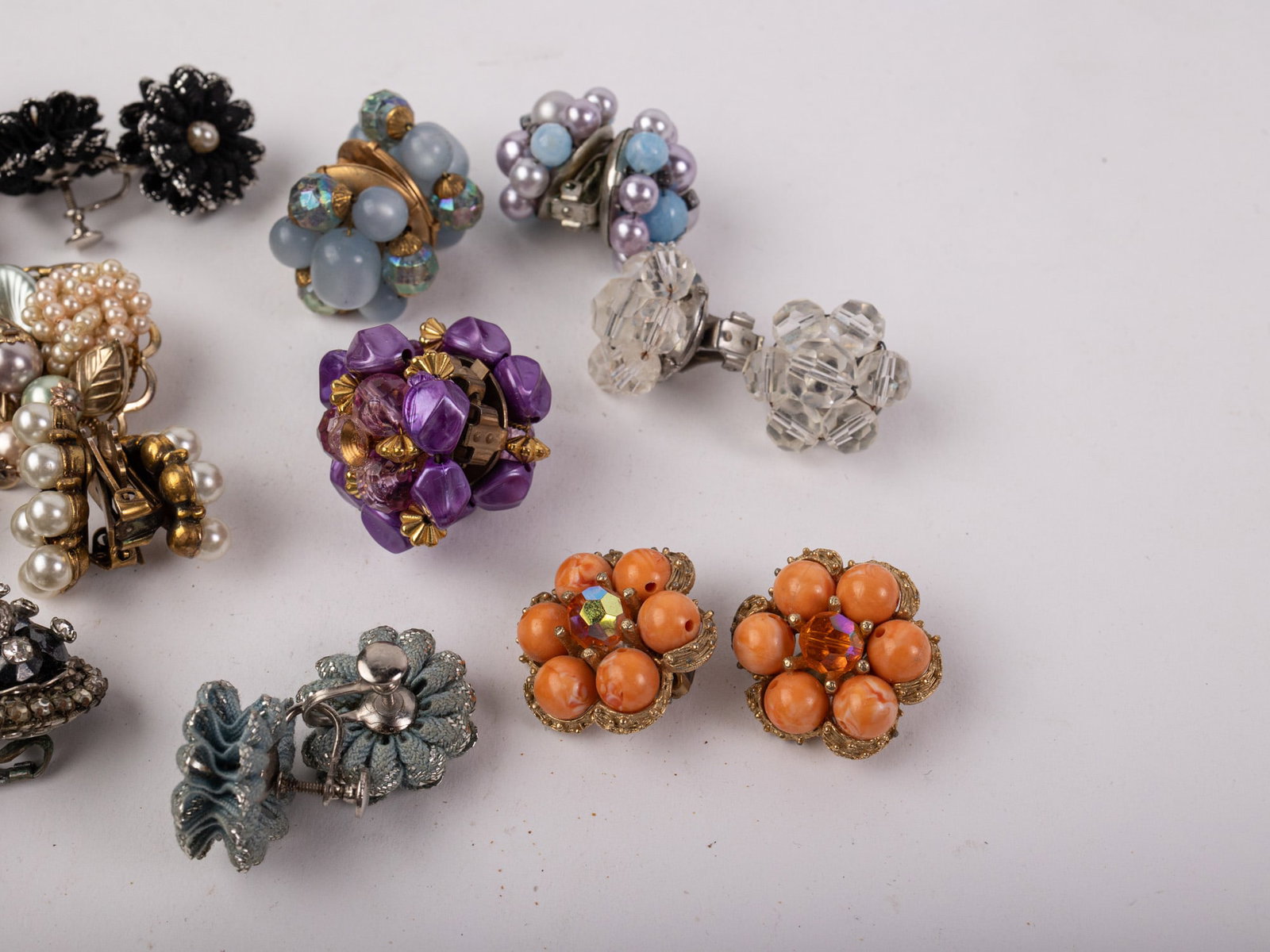 Assortment of Mid Century Clip-On and Screw-Back Earring Pairs - 3