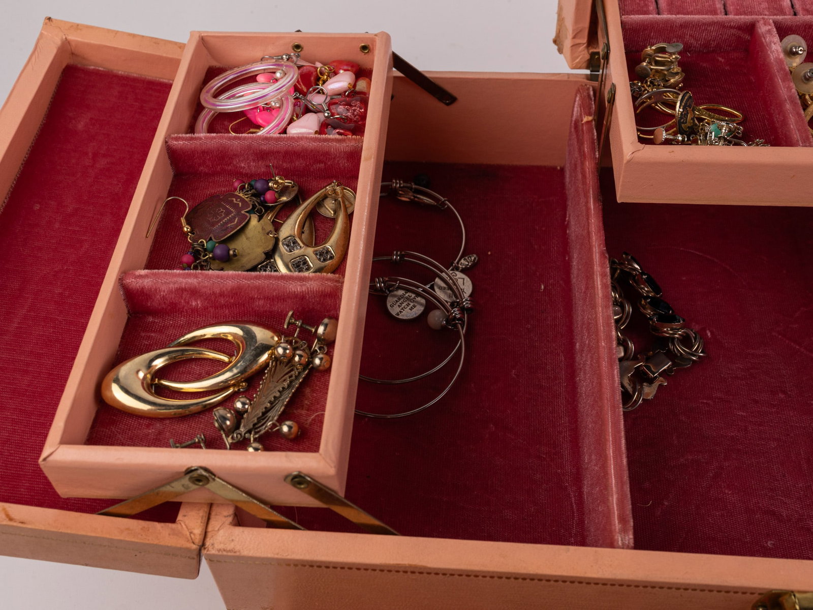 Vintage Jewelry Box and Contents - 2
