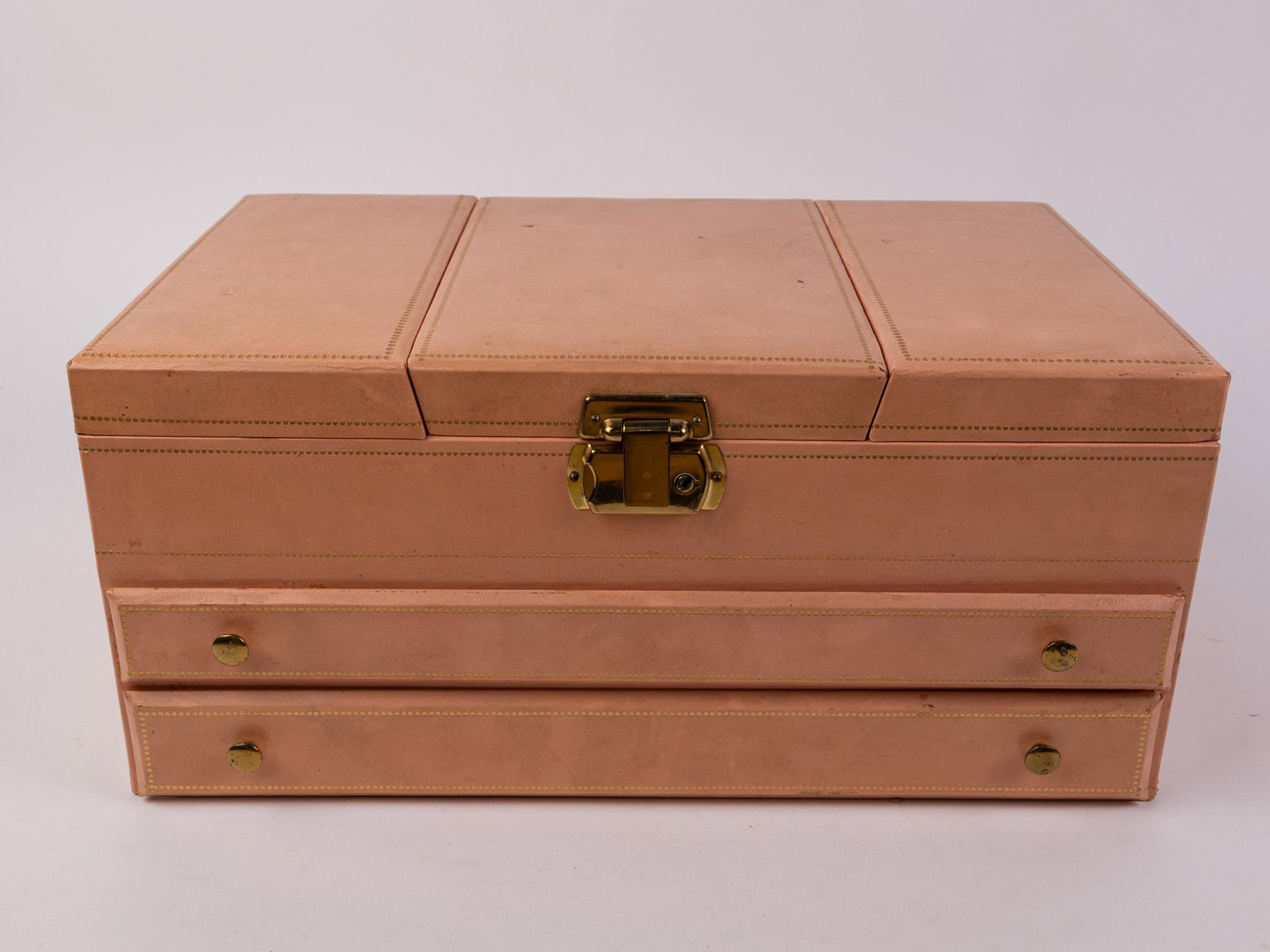 Vintage Jewelry Box and Contents - 7