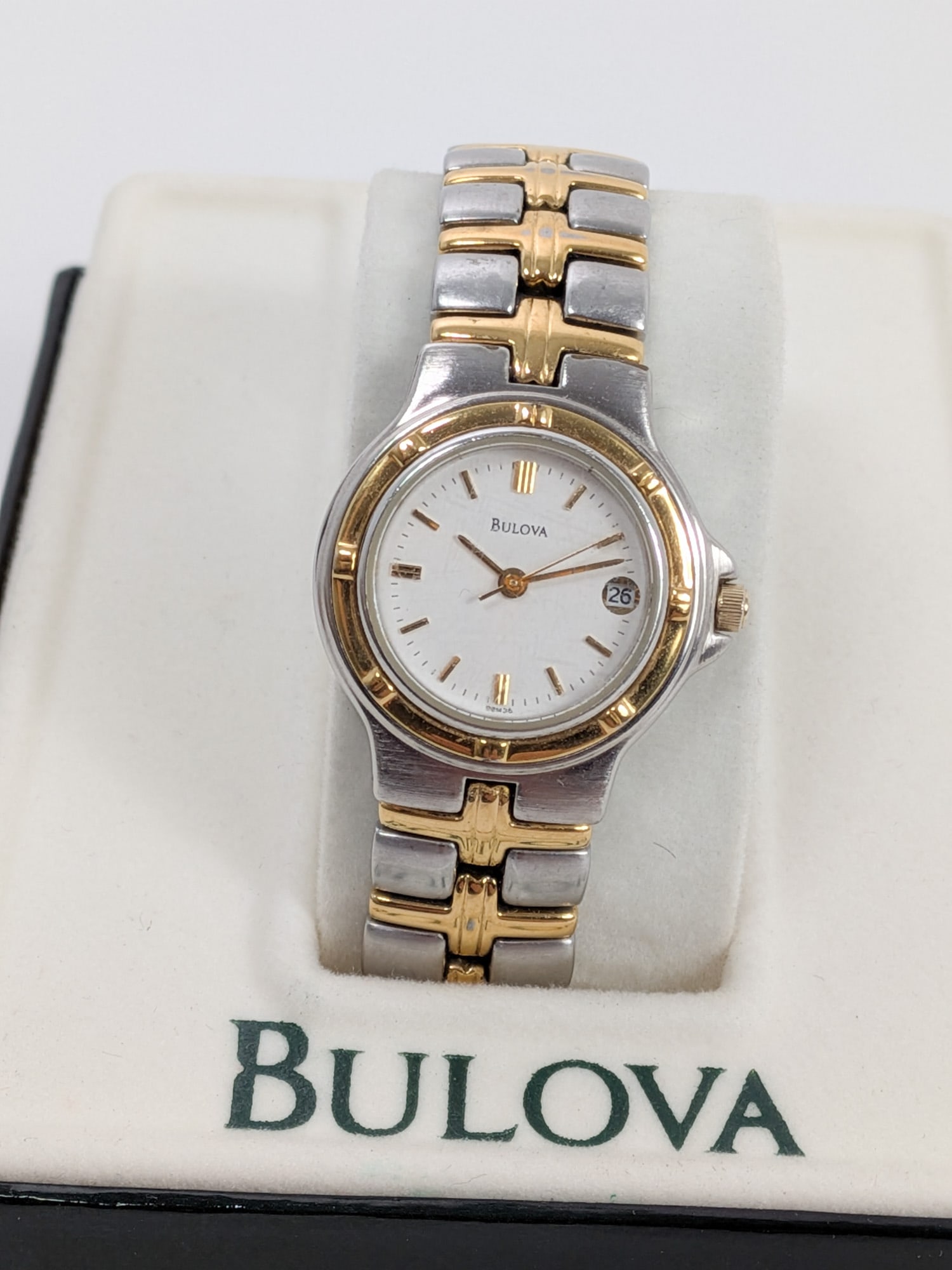 Vintage Bulova Two-Tone Dress Watch with White Dial w/ Date Indicator - 2