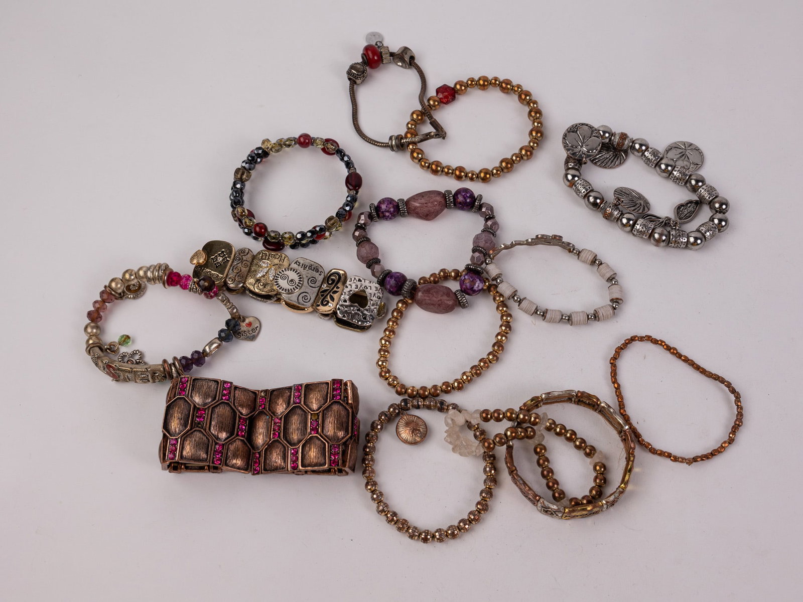 Costume Jewelry Bracelet Assortment: Costume Jewelry Bracelet Assortment Literature Brooks Auction – Online Auction Terms & Conditions Contact: (856) 694-2960 | info@brooks.auction READ BEFORE YOU BID: We want you to feel