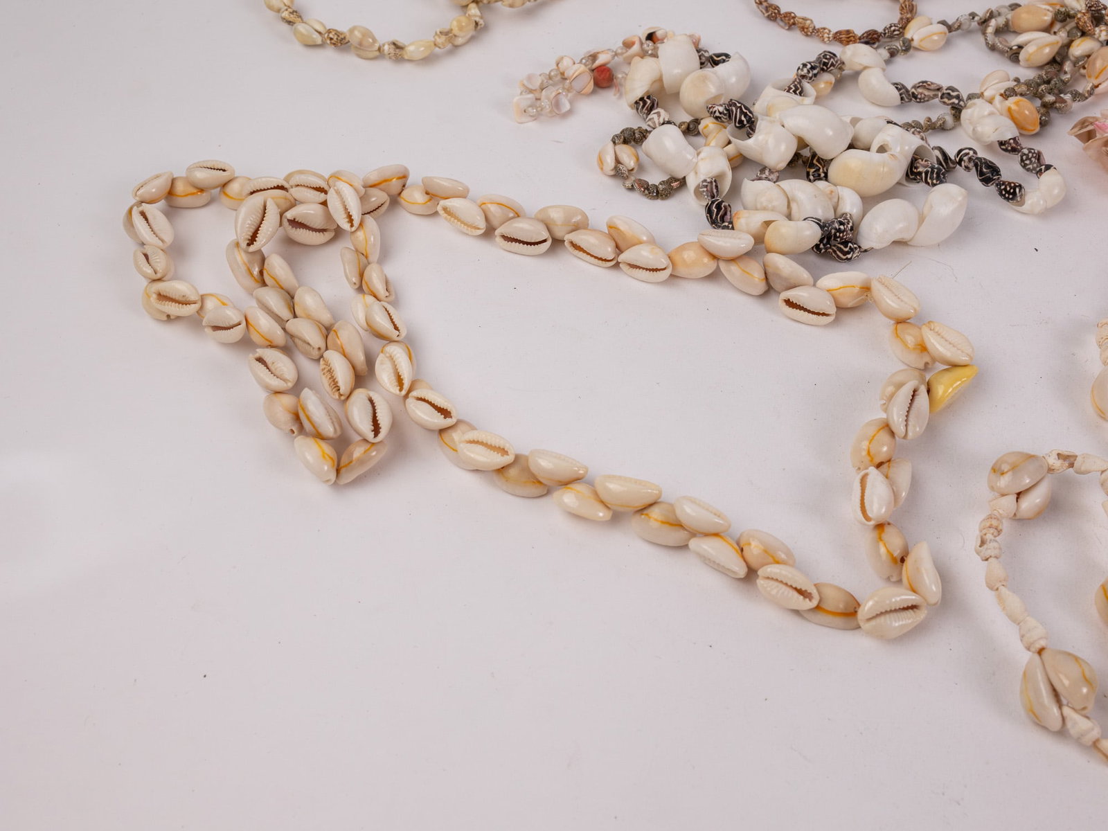 Assortment of Vintage Shell Necklaces - 4
