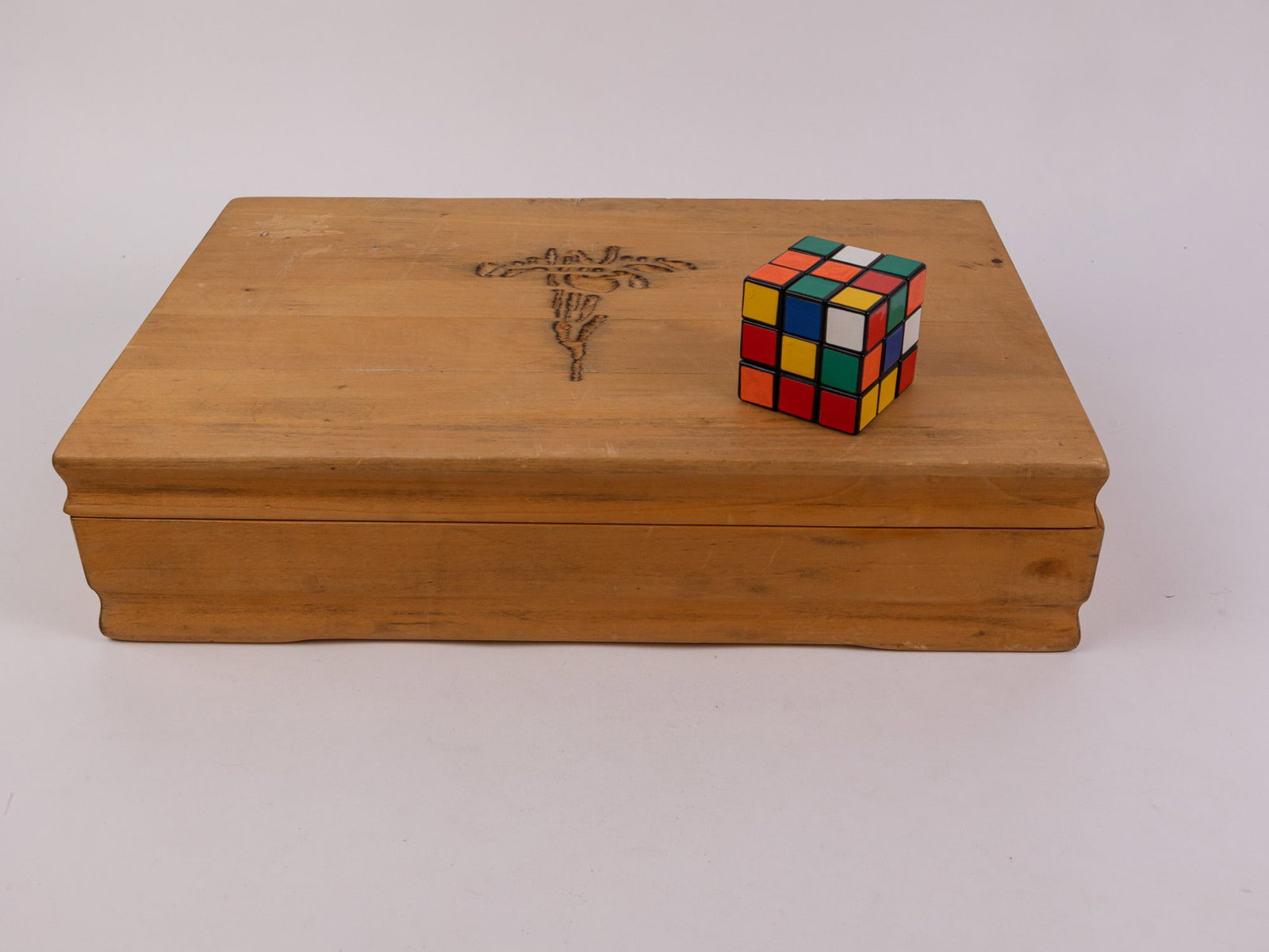 Light Wood Jewelry Box w/ Pyrographic Laser Engraved Floral Design - 3