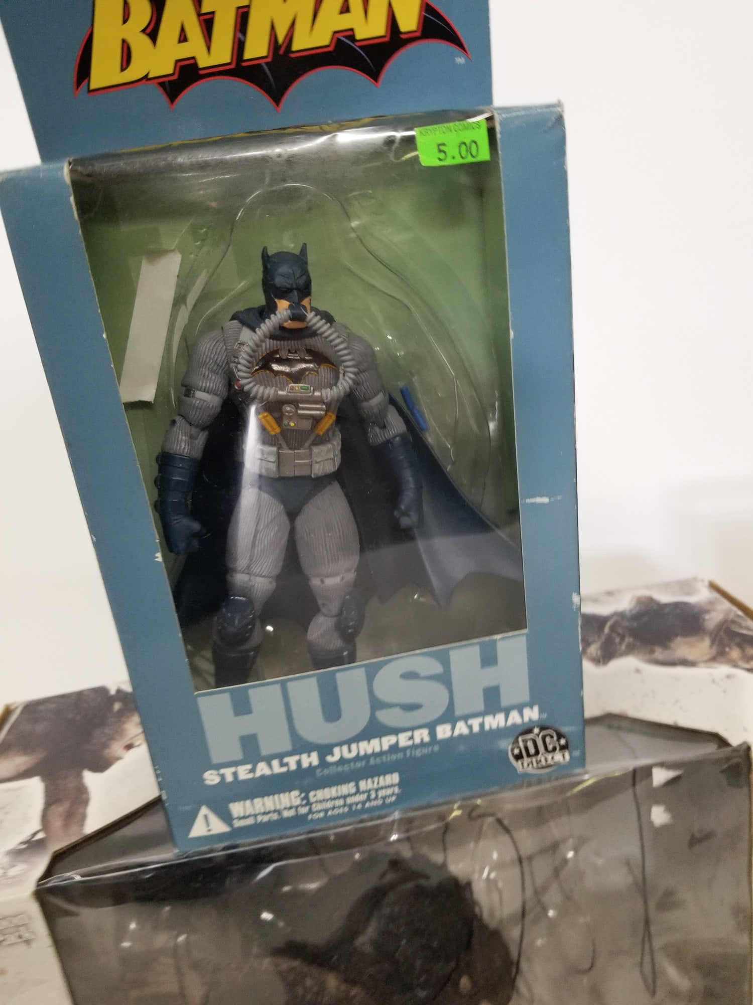 Assorted Action Figures ft. Batman Hush Stealth Figure - 4