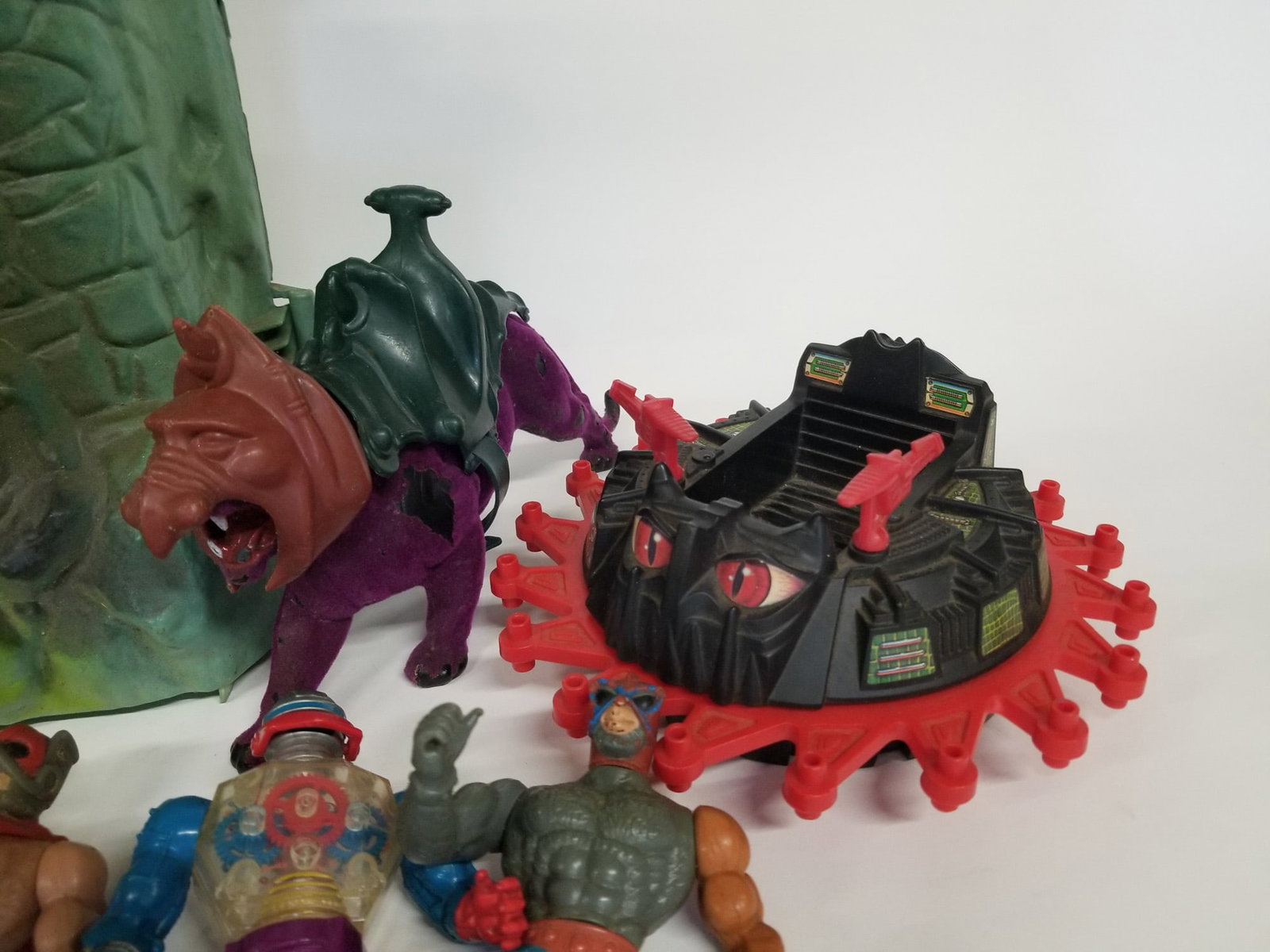 Masters of the Universe Action Figures ft. Castle Grayskull Playset - 6
