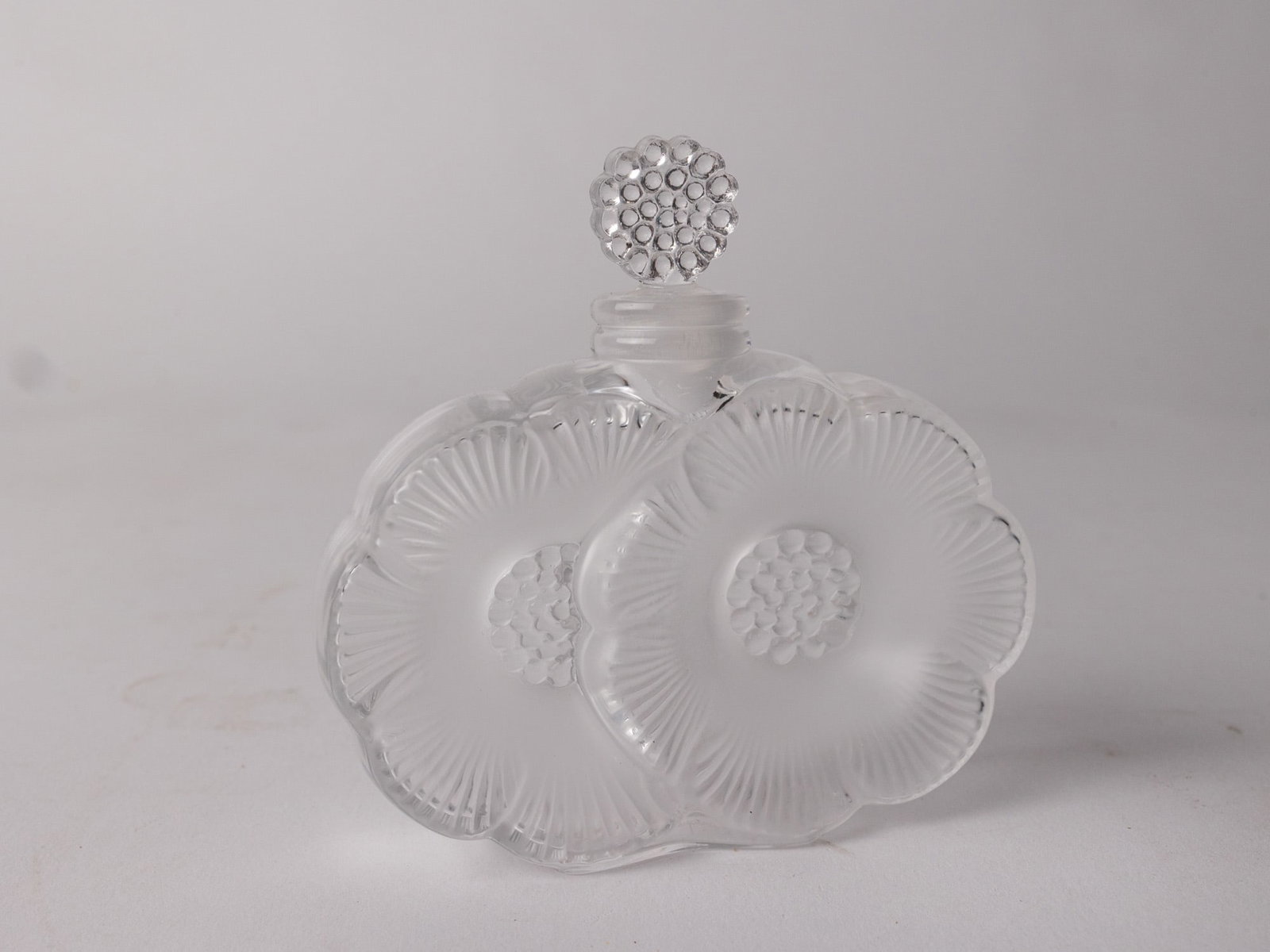 Lalique "Two Fleurs" Perfume Bottle with "Sylphide" Box - 4