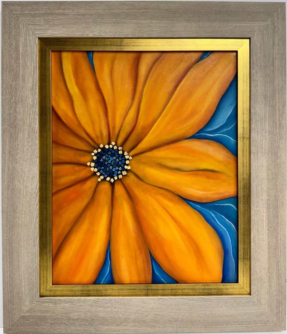 Georgia O'Keeffe American 1887 - 1986 Untitled Oil On Canvas Painting in the style of Art Flower: This artwork is an oil on canvas measuring 20 x 16 inches, beautifully framed in a contemporary frame with a soft, muted finish and a gold inner border. The composition features a close-up view of a v