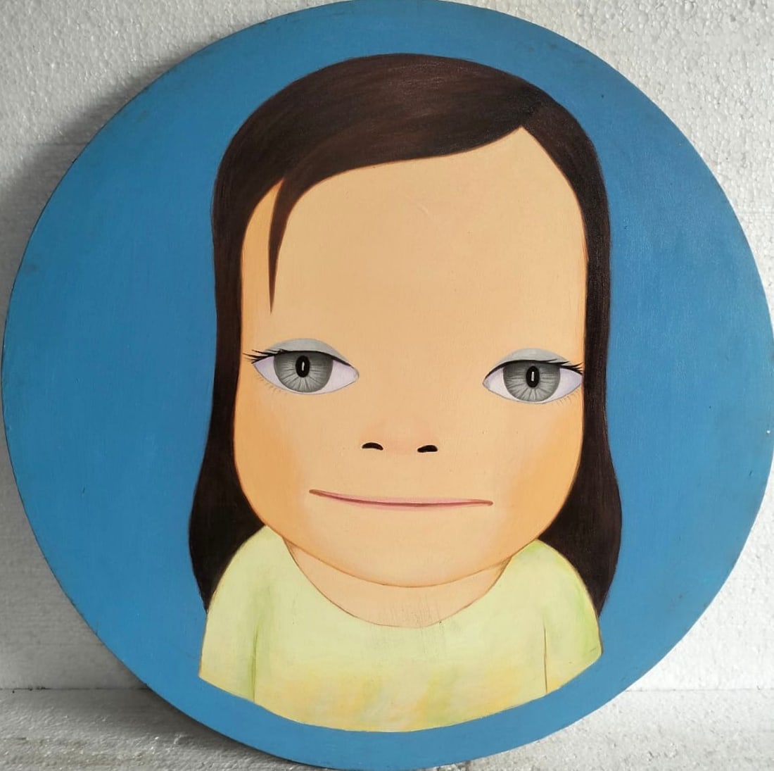 Yoshitomo Nara Japanese (B.1959) Oil on Canvas Painting in the Style of. Pop Surrealism, Neo-Pop, &: Title: Be Happy Technique: Acrylic on canvas. Measures: 31 inches diameter (78.7 cm diameter). Year: 1999. Condition: Clean painted surface with vivid coloration and stable composition; light handling