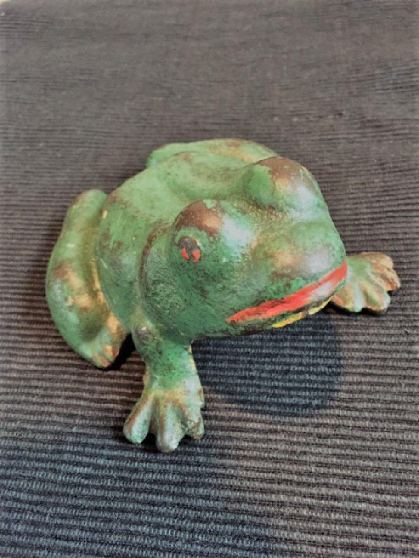 Painted Cast Iron Frog (1 of 3)