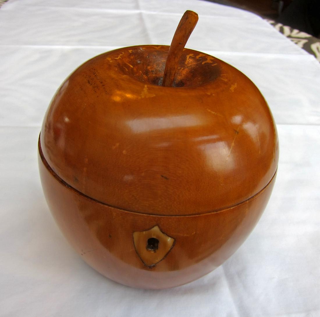 Treen Apple-shaped Tea Caddy (1 of 10)