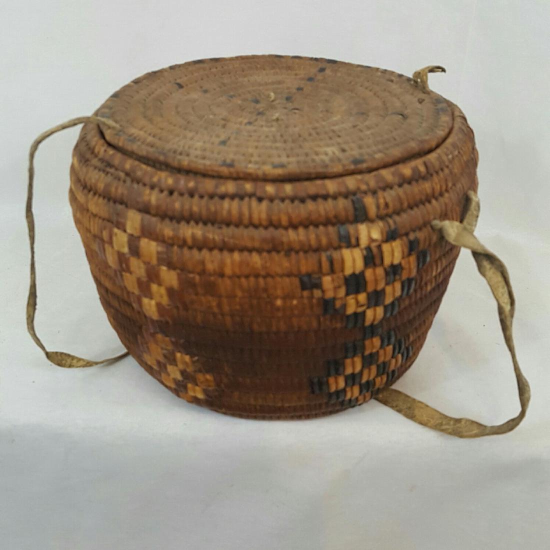 Salish Frazier River Native American Basket (1 of 4)