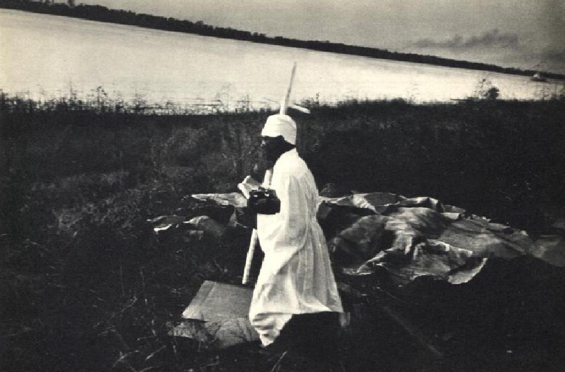 ROBERT FRANK - Mississippi River, Baton Rouge LA: Artist: ROBERT FRANK Print Title: Mississippi River, Baton Rouge LA Medium: Vintage Sheet-fed Gravure Printed in 1958 in France Image Size: 7.5" X 5" Robert Frank (b. 1924) is an American photographer