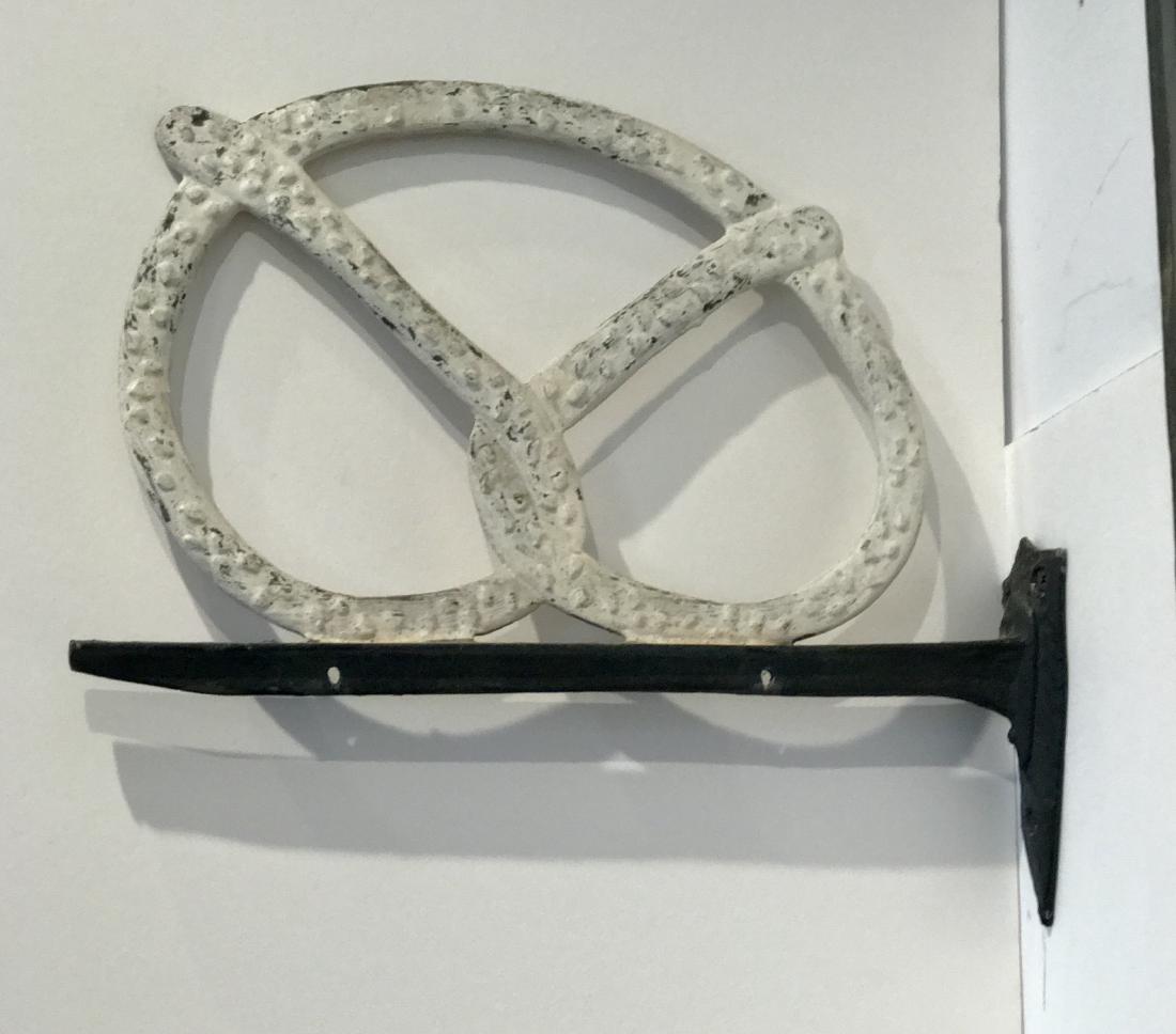 Figural Pretzel Trade Sign (1 of 5)