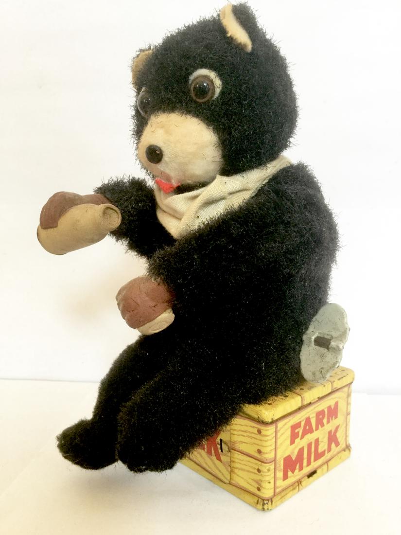 Farm Milk Bear Wind Up Toy (1 of 5)