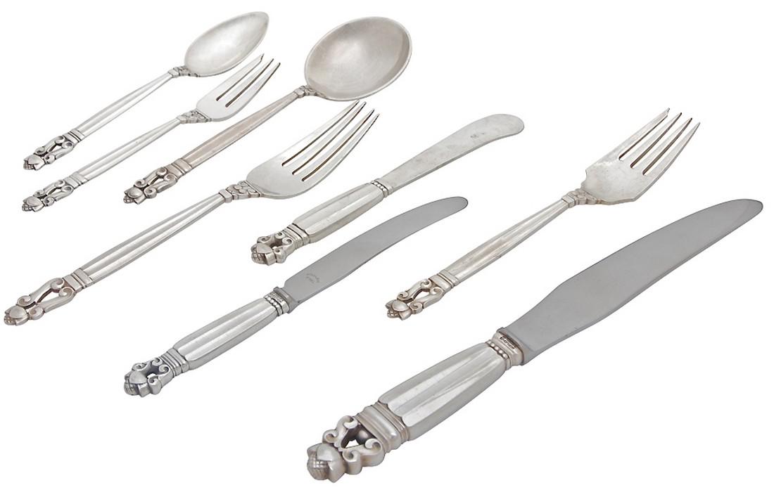 Georg Jensen Acorn Sterling Flatware Set, 204 Pieces: Georg Jensen Acorn Pattern Sterling Silver Flatware Set. This set in the Acorn pattern is complete for 12 people. Total of 17 dozens, 204 pieces. Designed in 1915 by Johan Rohde, the Acorn sterling si