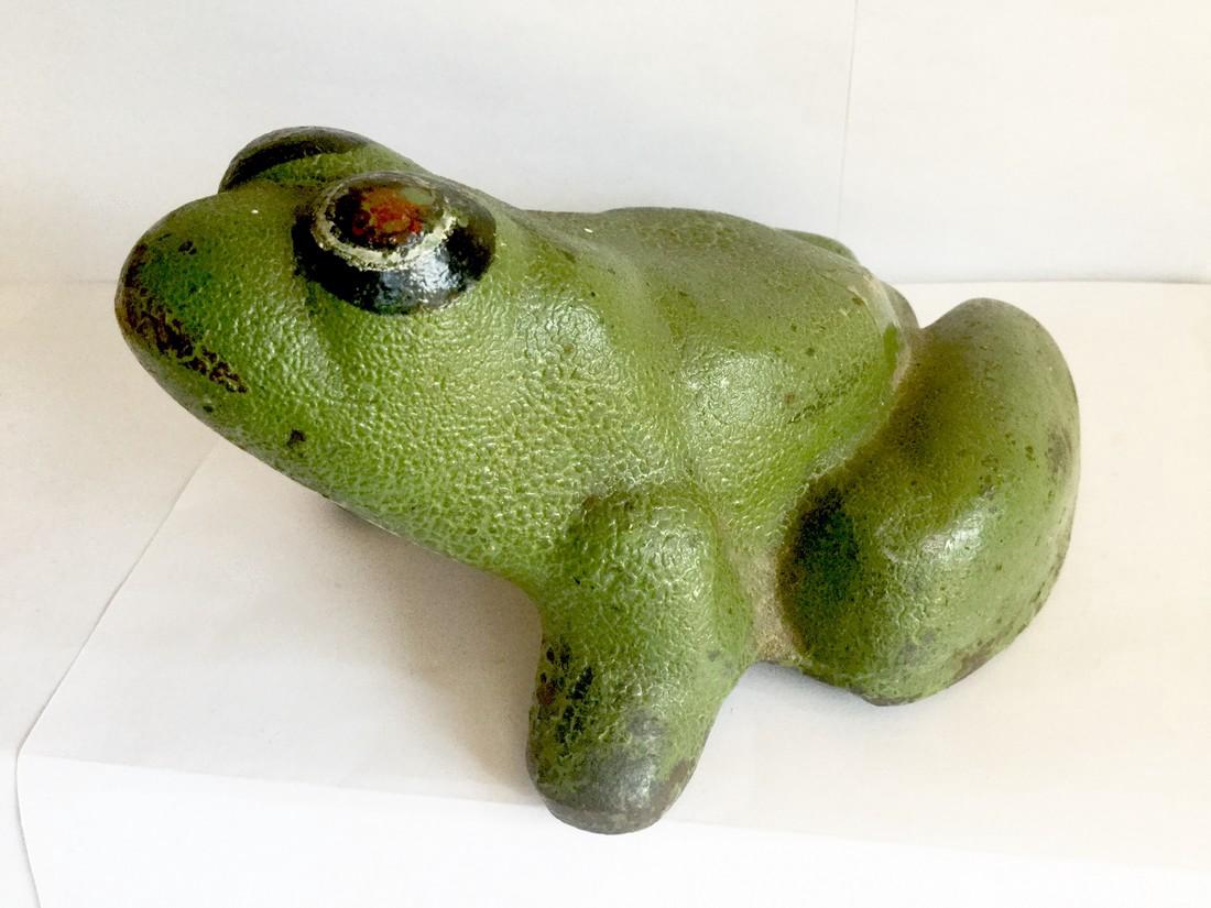 Cast Iron Frog Doorstop (1 of 5)