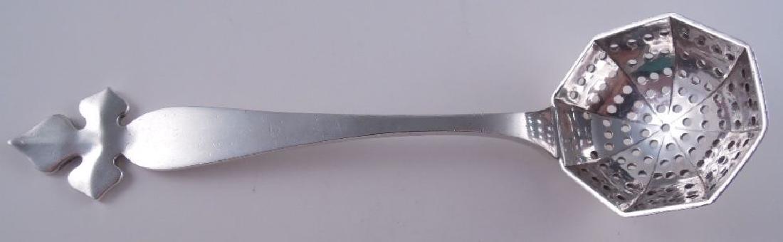 George Edward & Son Sterling Sugar Sifter (1 of 9)