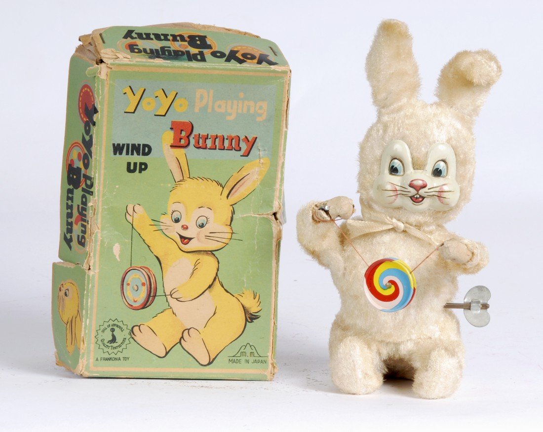Yo Yo Wind Up Toy: Yo Yo Wind Up Toy, Plush, Tin Litho, Original Box - rough condition, Toy, Made in Japan, A Frankonia Toy, 1950's, 7" tall x 3 3/4" wide x 3 1/2" deep Please note that this lot has a confidential reser