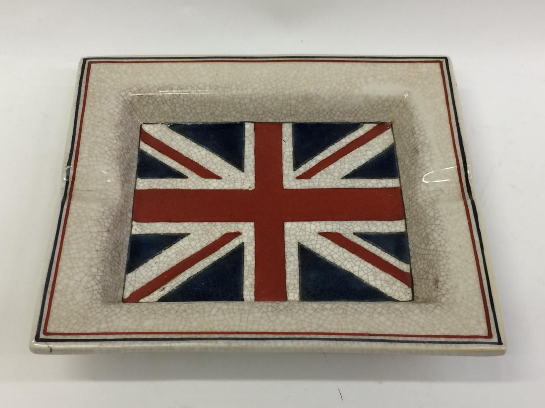Vintage Porcelain Ash Tray with England Flag Design (1 of 5)