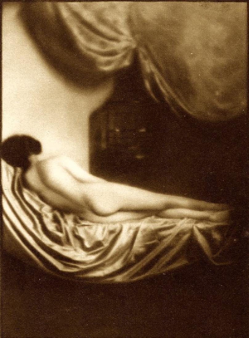 E.O. HOPPE - North American Woman: Artist: E.O. HOPPE Print Title: North American Woman Printing Date: 1926 Medium: Sheet-fed Gravure Printed by Buchverlag - Germany Image Size: 6" x 8" Emil Otto Hoppe (1878-1972) was a German-born por