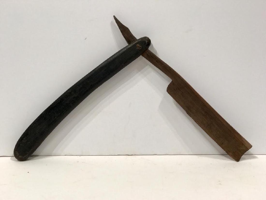 Early Folding Razor Barber's Trade Sign (1 of 4)