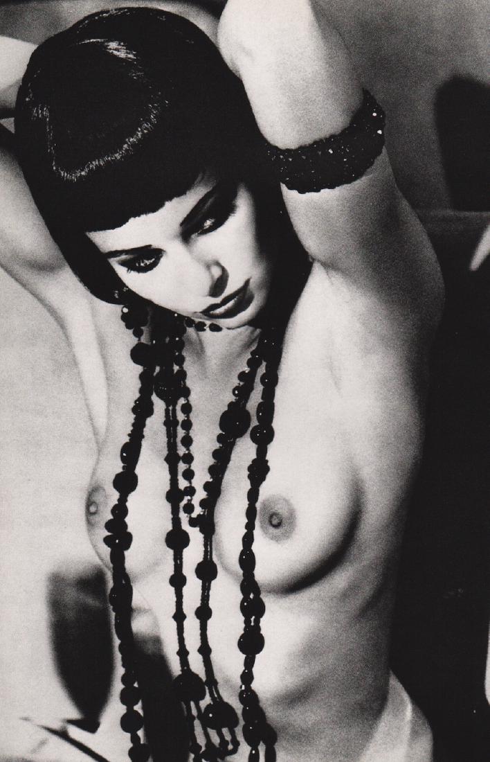 ELLEN VON UNWERTH - Maria Luisa w/Black Pearls, NY 1992: Artist: ELLEN VON UNWERTH Print Title: Maria Luisa w/Black Pearls, NY 1992 Medium: Sheet-fed Gravure Printed in Japan in 1995 Image size (inches) approx. 9" x 13" Ellen Von Unwerth is a photographer a