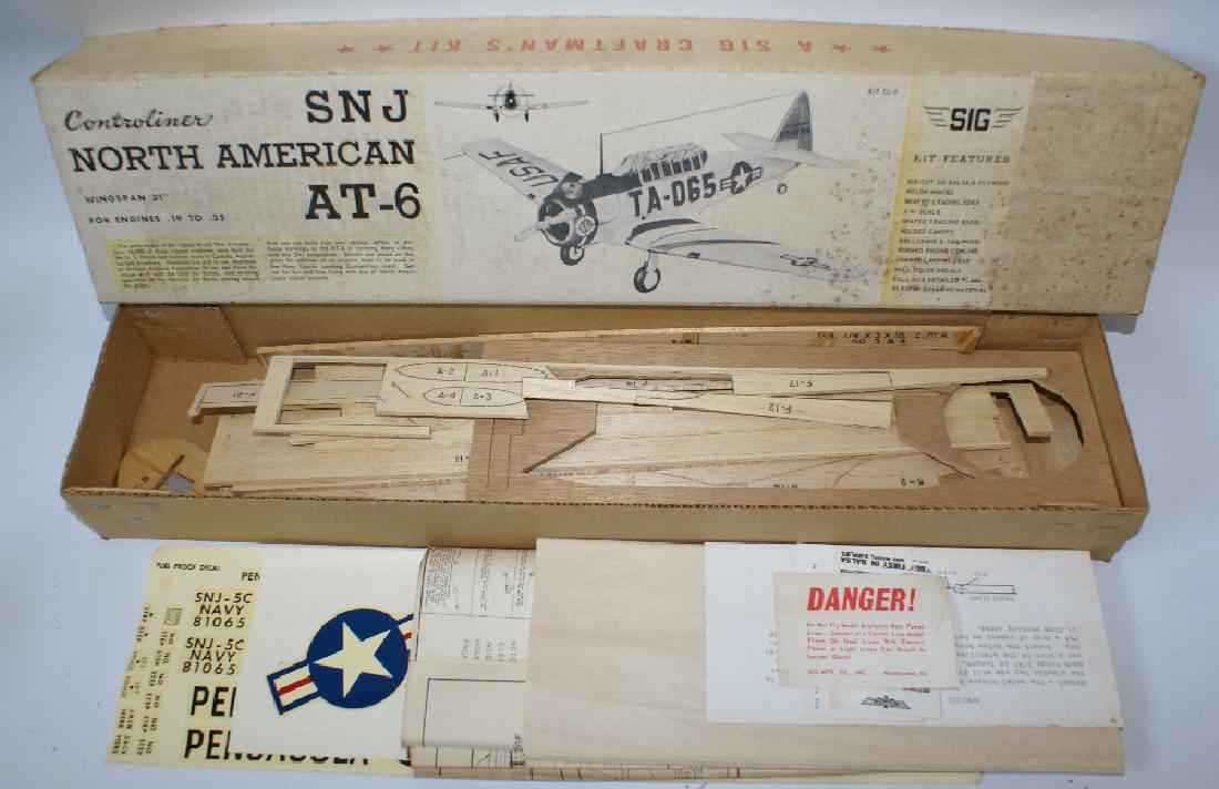 SIG Controliner SNJ N American AT-6 WWII Wingspan Plane (1 of 1)