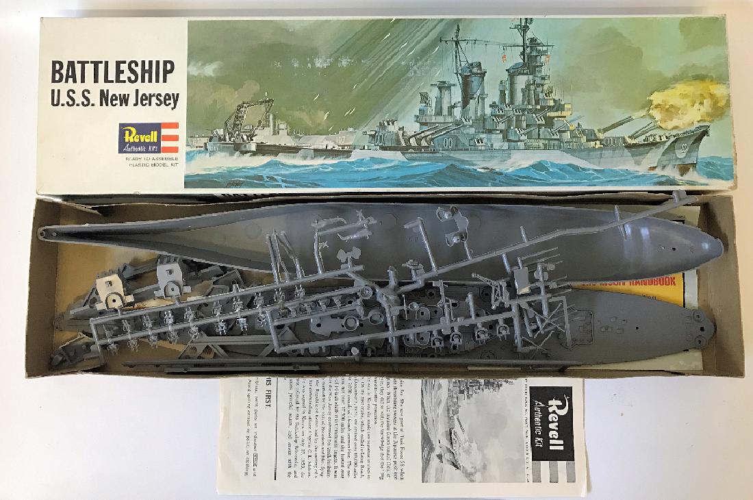 Vintage 1969 REVELL Battleship USS New Jersey Ship Kit (1 of 1)