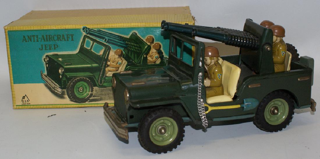 Vintage Tin Litho ANTI-AIRCRAFT Military Jeep, Japan (1 of 2)