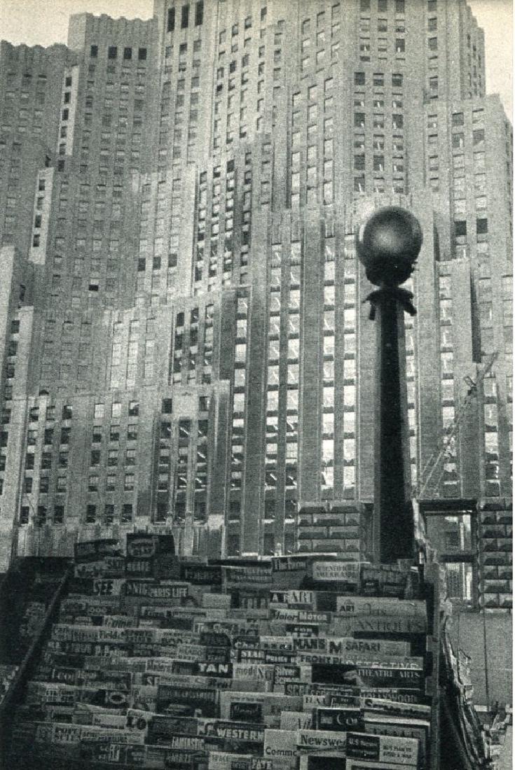 ROBERT FRANK: Metropolitan Life Insurance Bldg, NY: Artist: ROBERT FRANK Print Title: Metropolitan Life Insurance Bldg, NY Medium: Vintage Sheet-fed Gravure Printed in 1958 in France Image Size: 4.5" X 6.5" Robert Frank (b. 1924) is an American photogr
