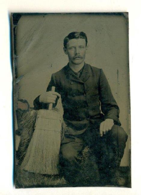 C. 1870 Uncommon Occupational Whisk Broom Maker Man (1 of 1)