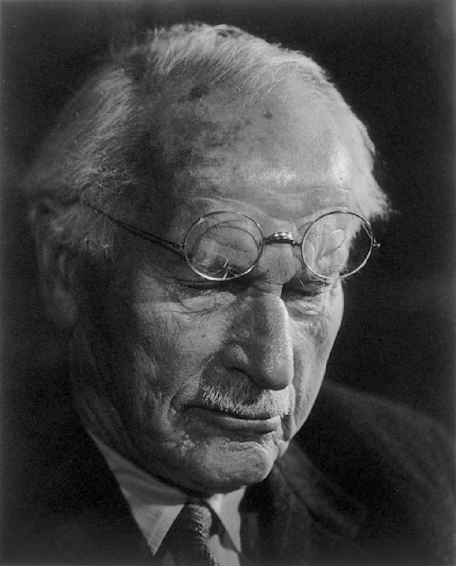 YOUSUF KARSH - Portrait of Carl Jung: Artist: YOUSUF KARSH Print: Portrait of Carl Jung Carl Gustav Jung was a Swiss psychiatrist and psychoanalyst who founded analytical psychology. Medium: Photo Gravure Printed in Switzerland 1982 Loose