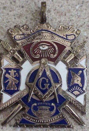 Estate 9k Masonic Blue Lodge Enamel Watch Fob (1 of 1)