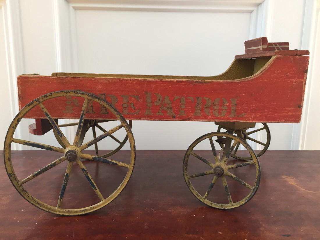 Antique Child's Toy Pull Wagon (1 of 5)