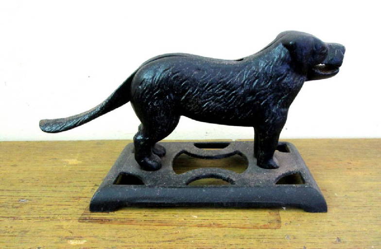 C 1920's Cast Iron Dog Nutcracker