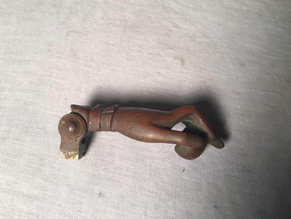 Cast Brass Victorian Knocker: Cast Brass Victorian Knocker Possibly French. Found in NY state- Dimensions: 4.75” by 1.5” by 1.25” Please note that this lot has a confidential reserve. When you leave a bid in advance of the
