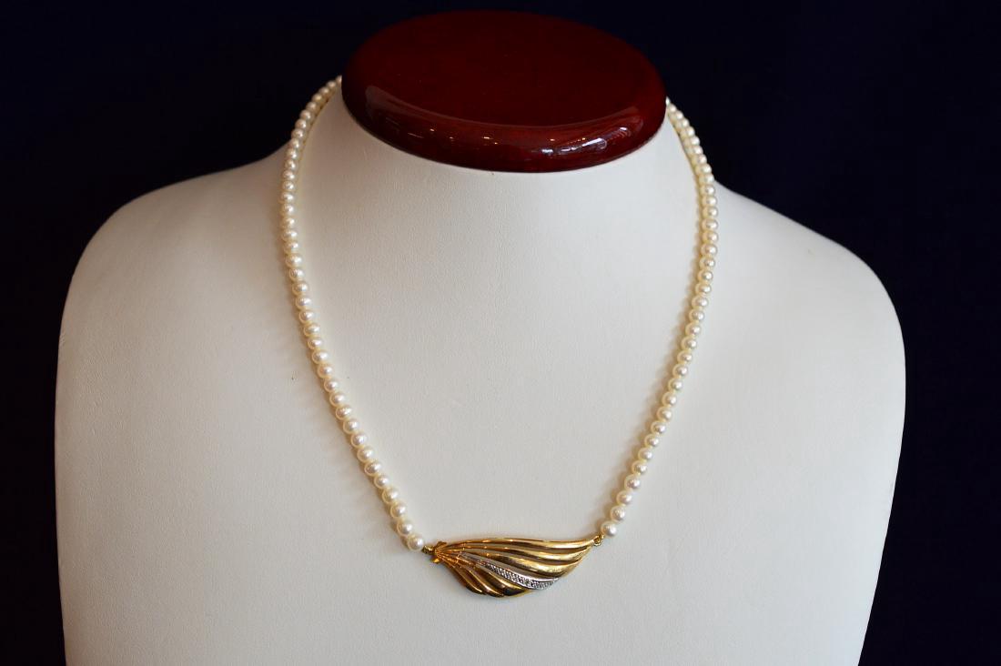 Ladies 14K Gold Freshwater Pearl Diamond Necklace (1 of 2)