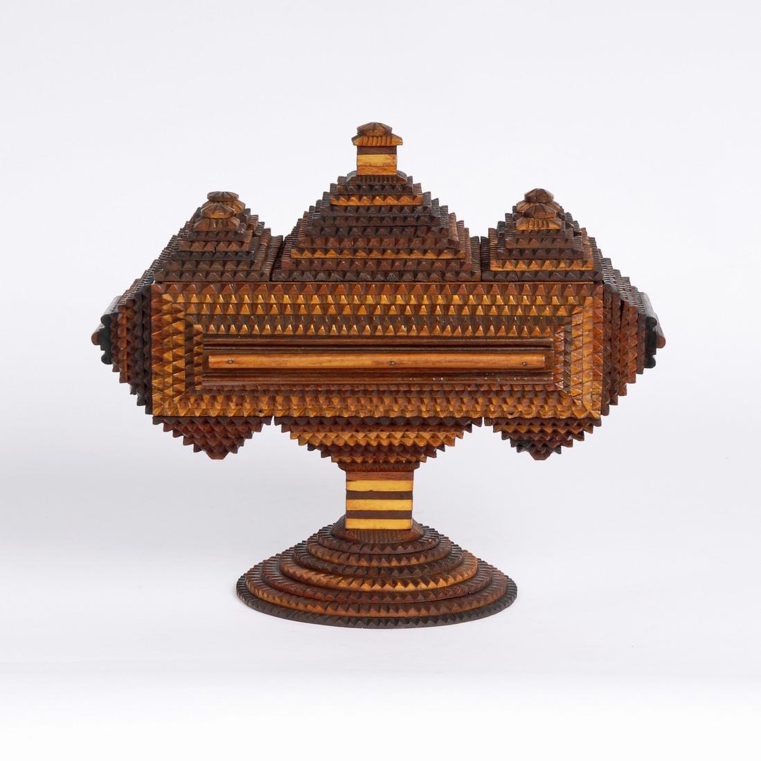 Tramp Art 'Hat Finial' Tramp art Pedestal Box (1 of 7)