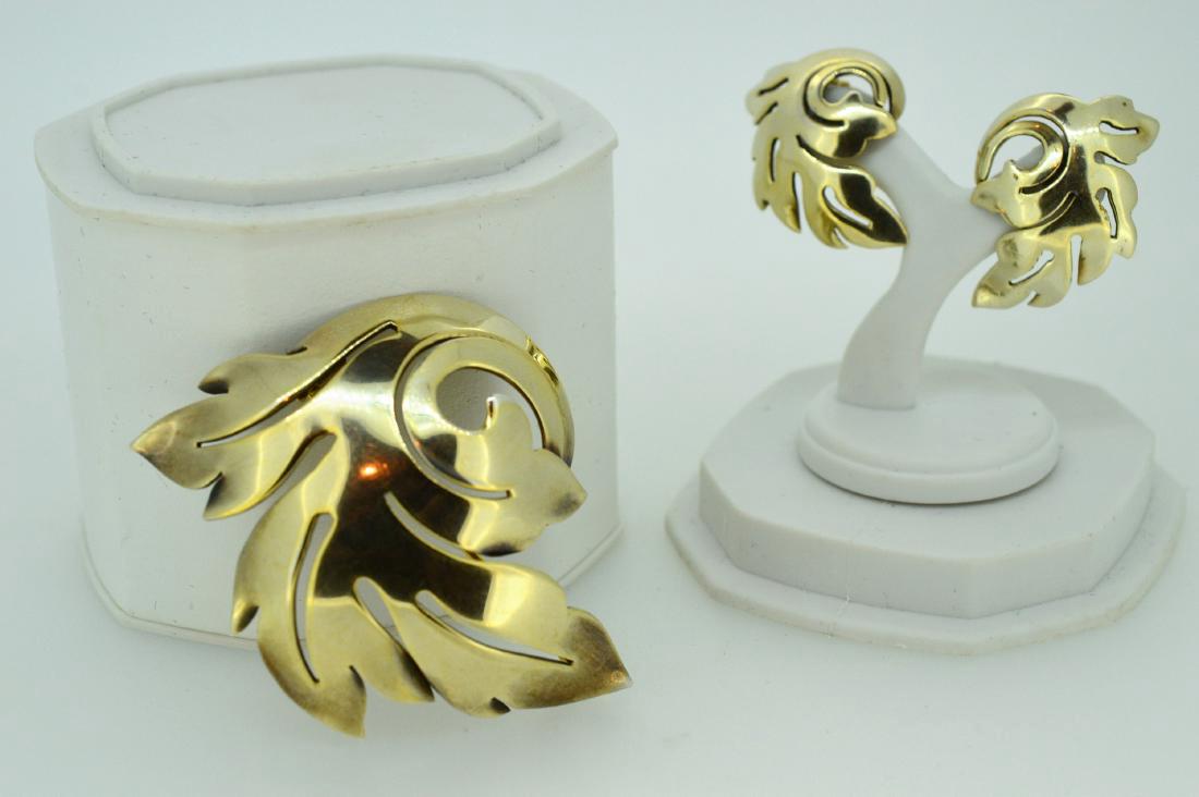 Sterling Silver Leaf Pin with Matching Earrings (1 of 1)